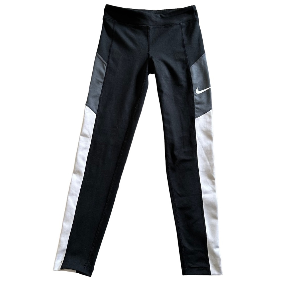 Nike Women’s Tight Fit Leggings Size L